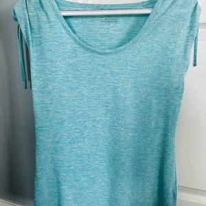 Columbia sleeveless shirt -  women's small